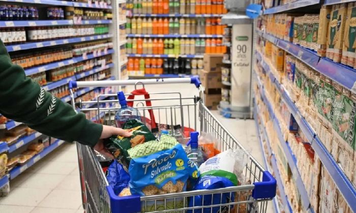 A pesar de las maniobras de Caputo, cae la mentira libertaria que habla de "desinflación"